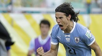 Chelsea Cavaniho opravdu chce. Nabízí 1,6 miliardy, víc než za Torrese