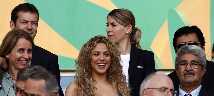 Kolumbijská zpěvačka Shakira prý byla největší fanynkou týmu Španělska při semifinále Poháru FIFA v Brazílii. Za Španělsko hraje její přítel Gerard Piqué