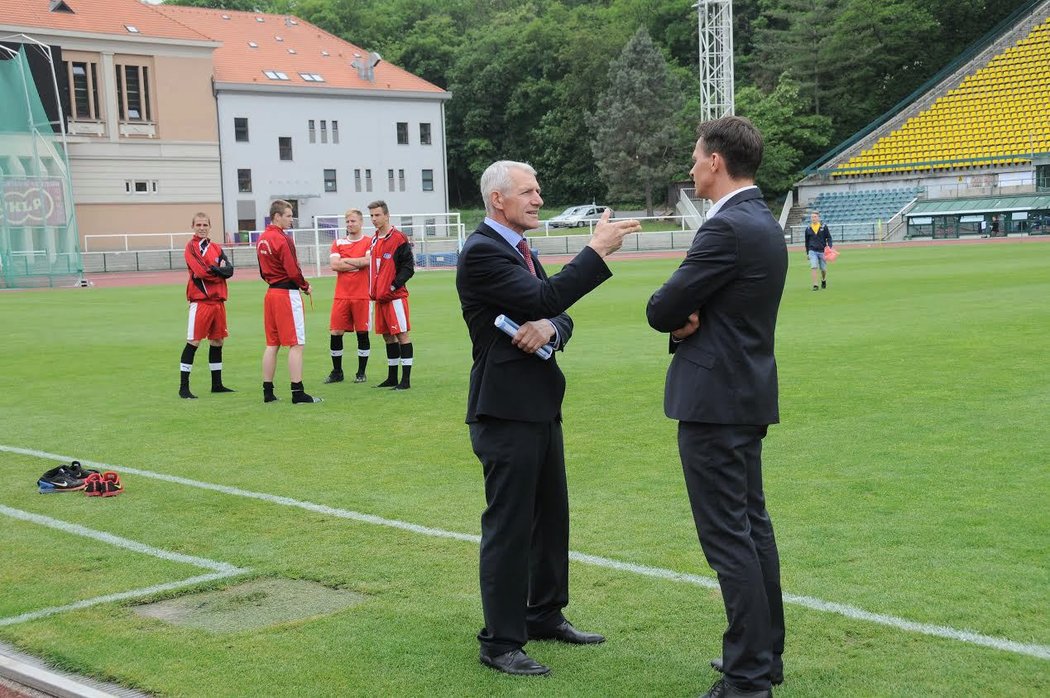 Alexander Černucho v rozhovoru s Rudolfem Řepkou, generálním sekretářem FAČR