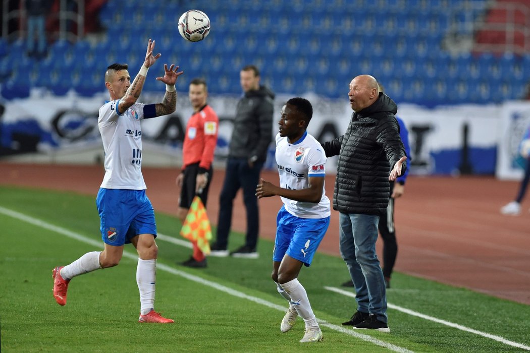 Miroslav Koubek během zápasu Hradce s Baníkem