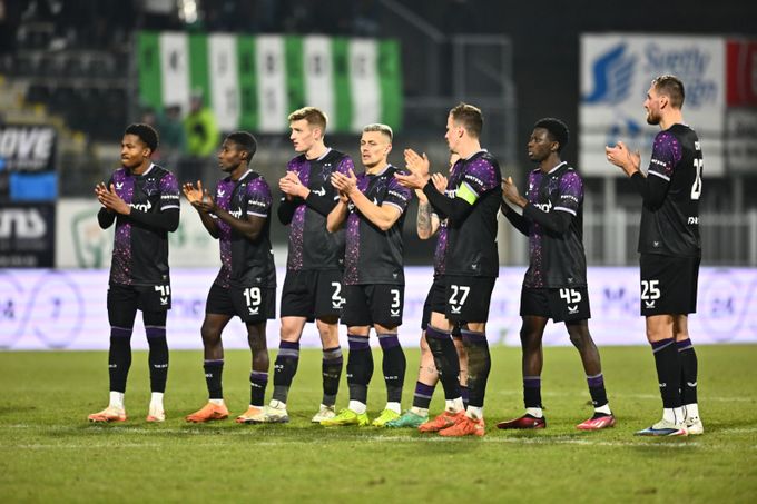 Penaltové DRAMA na oraništi! Šílené, povzdechl si Vlček. Kozel náročný terén hájil Penaltové DRAMA na oraništi! Šílené, povzdechl si Vlček. Kozel náročný terén hájil