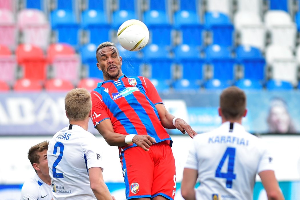 Plzeňský útočník Jean-David Beauguel ve čtvrtfinále MOL Cupu proti Liberci