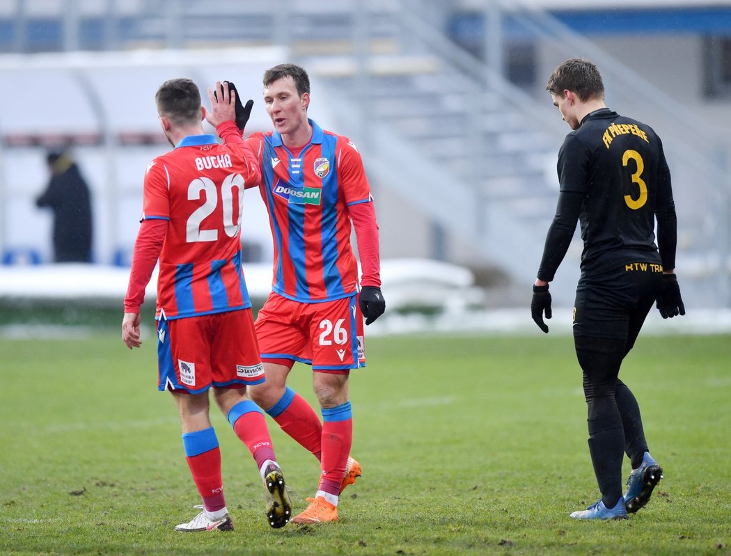 Plzeň potvrdila v poháru roli favorita, Přepeřím nastřílela sedm gólů