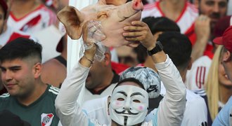 Odložené finále výbušného Poháru osvoboditelů se odehraje na stadionu Realu
