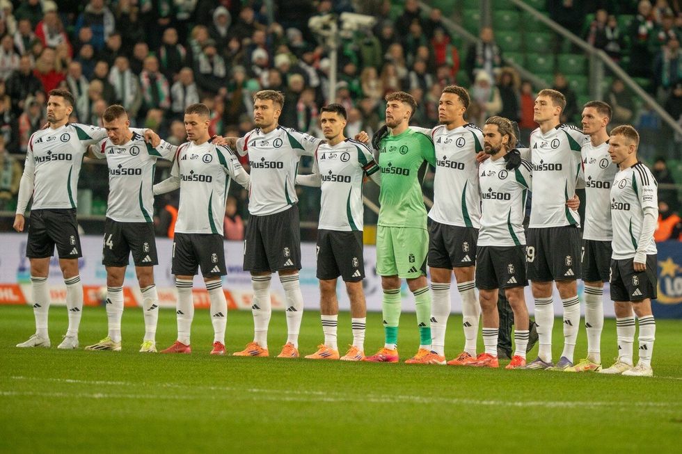 Sparta proti (tupé) břitvě. Legia bez plné síly na tribuně. Proč se táhne případ Papszun? Sparta proti (tupé) břitvě. Legia bez plné síly na tribuně. Proč se táhne případ Papszun?