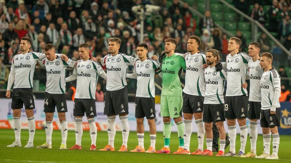 Fotbalisté Legie Varšava se budou muset proti Spartě obejít bez plné podpory od fanoušků