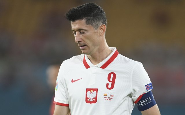 Robert Lewandowski během zápasu se Španělskem