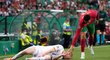Portugalský kapitán Cristiano Ronaldo v utkání proti Česku tvrdě atakoval stopera Václava Jemelku, pak se omlouval