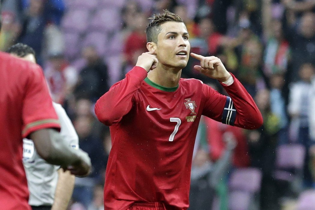 Cristiano Ronaldo slaví svou trefu v přátelském zápase proti Chorvatsku