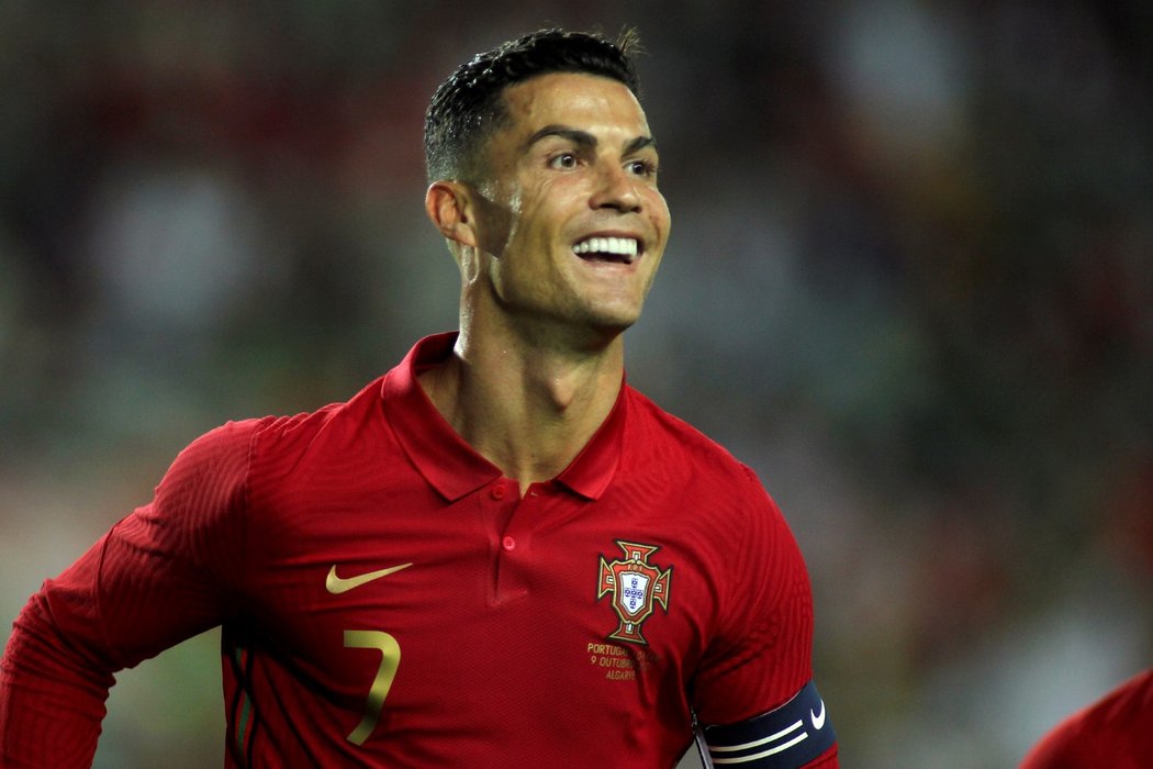 Cristiano čeká se svou partnerkou přírůstek do rodiny. Dočkají se rovnou dvojčat!