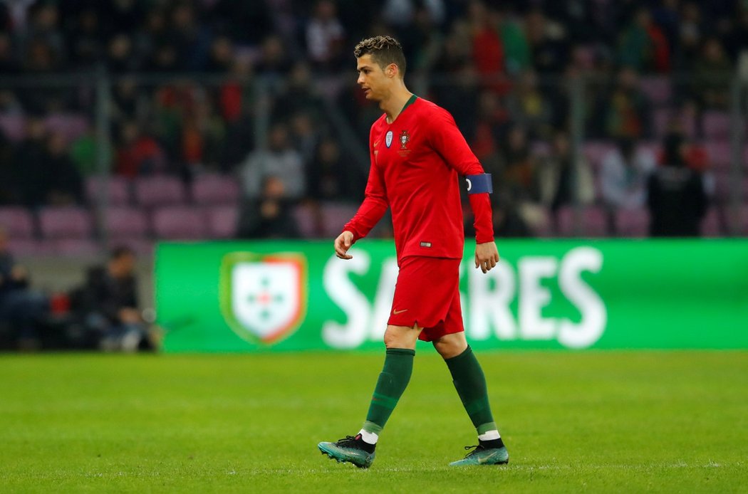 Cristiano Ronaldo byl po 68 minutách stažen ze hry