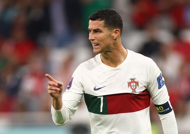 Cristiano Ronaldo v dresu Portugalska Cristiano Ronaldo v dresu Portugalska