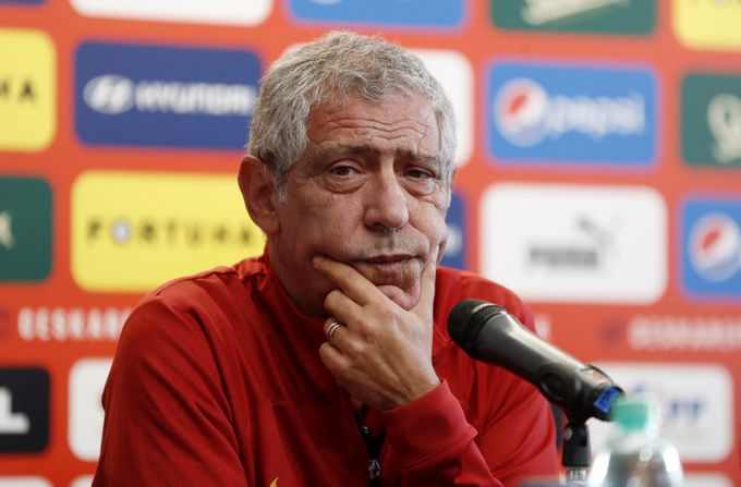 Kouč Portugalska: Češi jsou výborní. Odmítl řeči o Ronaldově formě Kouč Portugalska: Češi jsou výborní. Odmítl řeči o Ronaldově formě