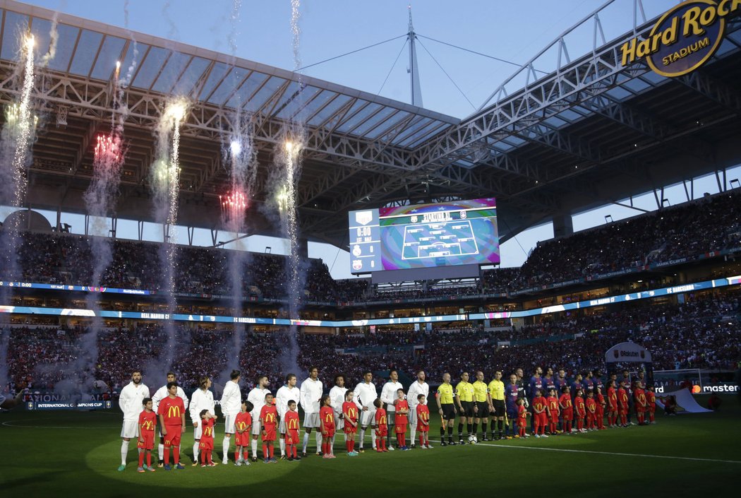 Atmosféra na Hard Rock Stadium byla výtečná