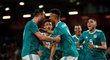 Němečtí mladíci oslavují branku během utkání s Anglií U21
