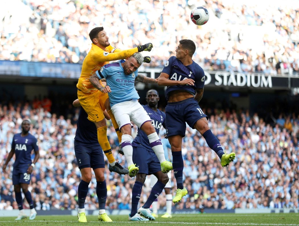 Šlágr 2. kola Premier League mezi Manchesterem City a Tottenhamem skončil nerozhodně 2:2