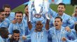 Fotbalisté Manchesteru City převzali trofej pro vítěze Premier League