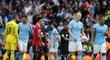 Fotbalisté Manchesteru City slaví triumf v derby s United