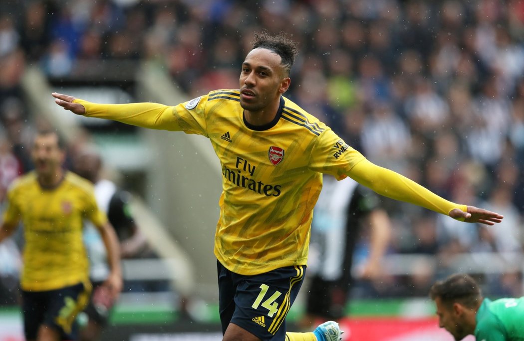 Král střelců minulého ročníku Premier League Pierre-Emerick Aubameyang rozhodl jediným gólem o výhře Arsenalu na hřišti Newcastlu