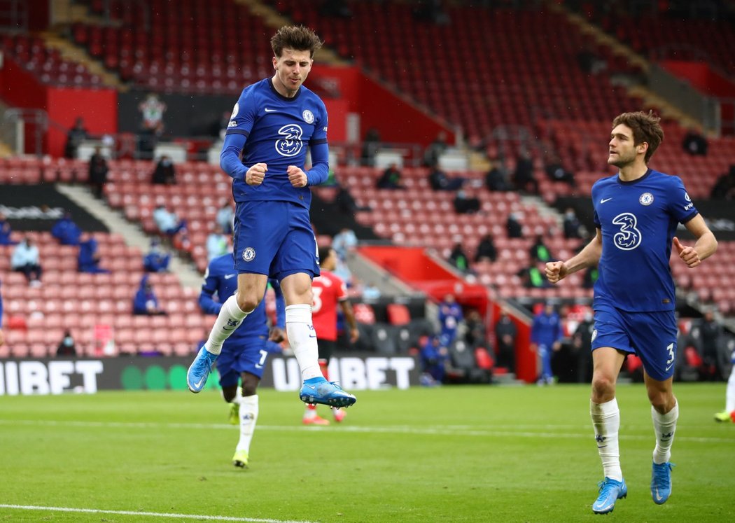 Mason Mount slaví gól proti Southampton