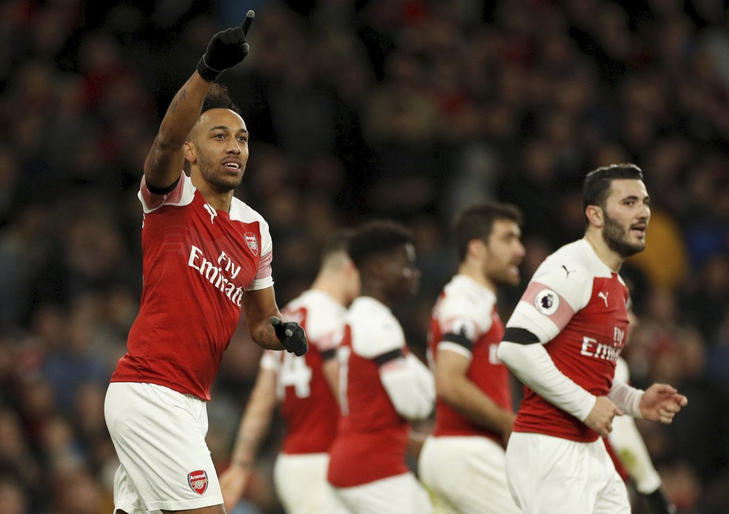 Arsenal porazil v 21. kole Premier League Fulham 4:1. Jedním ze střelců &#34;Gunners&#34; byl Pierre-Emerick Aubameyang (vlevo).