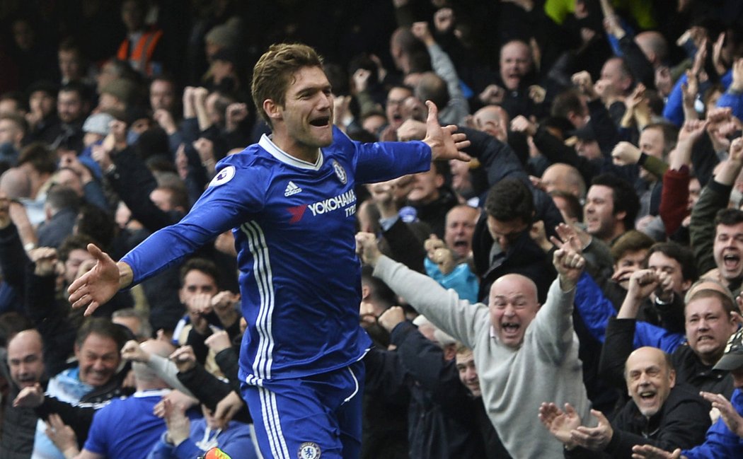 První gól Chelsea proti Arsenalu vstřelil Marcos Alonso