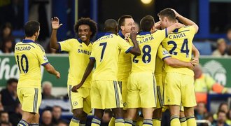 SESTŘIHY Premier League: Šest gólů Chelsea i ztráty favoritů