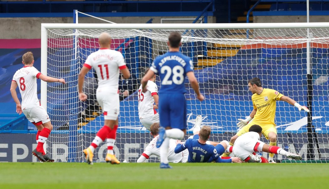 Timo Werner dává svůj první gól v Premier League, trefil se proti Southamptonu