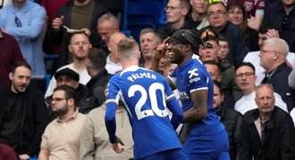 ONLINE: Chelsea - West Ham 3:0. Madueke hlavou navyšuje vedení