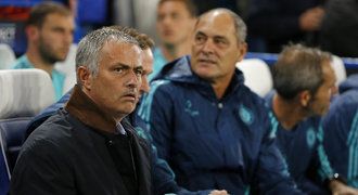 5 zápasů stop? Mourinhovi hrozí trest za nadávky lékařce Chelsea