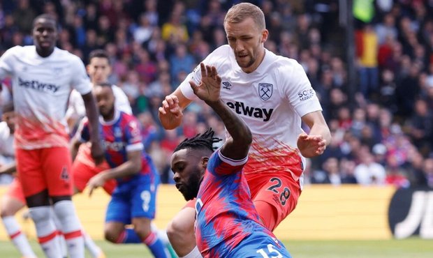 SESTŘIH: Šílená chyba, gól i asistence. Souček u všeho, West Ham prohrál