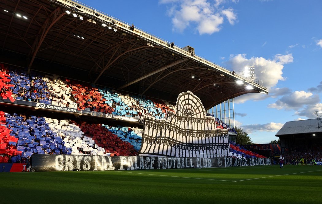 Selhurst Park, kde svoje domácí zápasy hraje Crystal Palace hostil první zápase nového ročníku Premier League