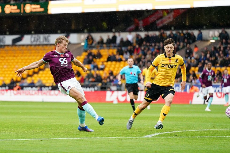SESTŘIHY: Krejčího asistence Wolves k bodům nepomohla. Prohra Cityzens, Arsenal stále vede SESTŘIHY: Krejčího asistence Wolves k bodům nepomohla. Prohra Cityzens, Arsenal stále vede