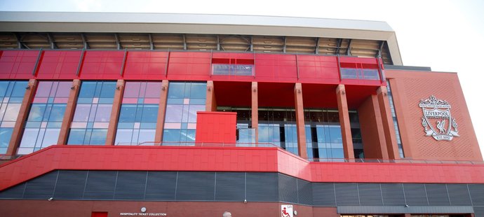 Anfield, stadion Liverpoolu, během koronavirové pandemie