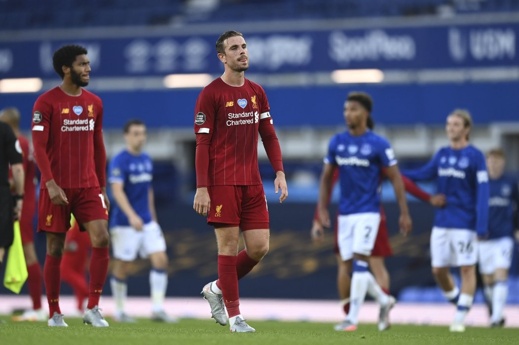 Liverpool se o jeden bod přiblížil titulu, ale z duelu s Evertonem chtěl tým Jürgena Kloppa vytěžit více