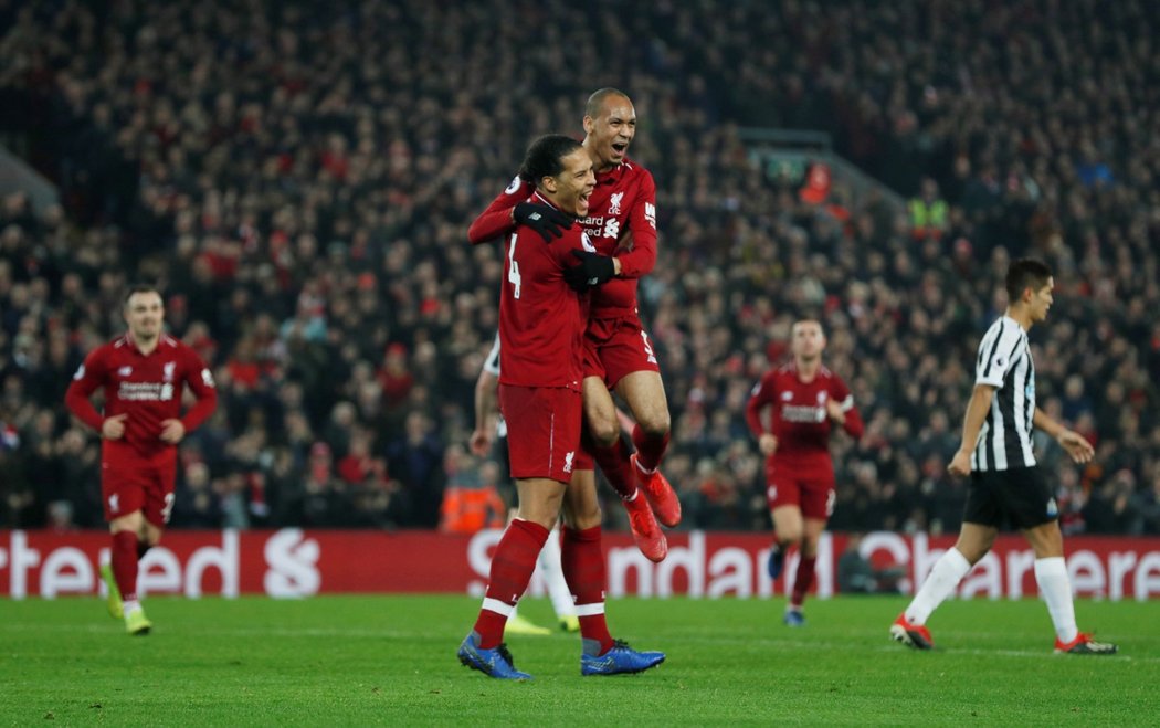 Střídající Fabinho upravil skóre zápasu na 4:0 pro Liverpool v zápase s Newcastlem