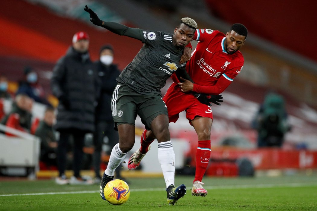 Bitva o čelo Premier League mezi Liverpoolem a Manchesterem United skončila bezbrankovou remízou