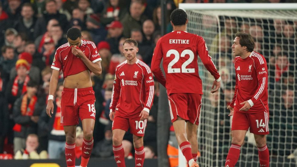 Liverpool doma prohrál s Nottinghamem 0:3