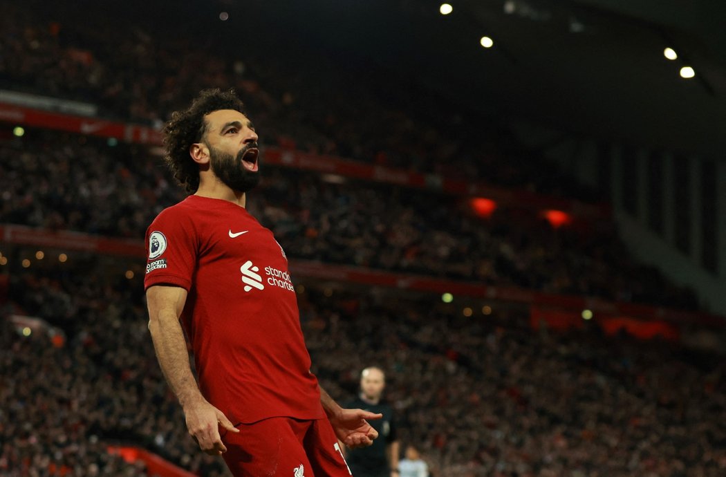 Liverpoolská hvězda Mohamed Salah se bude moct, stejně jako další muslimští fotbalisté v Anglii, během ramadánu občerstvit uprostřed zápasu