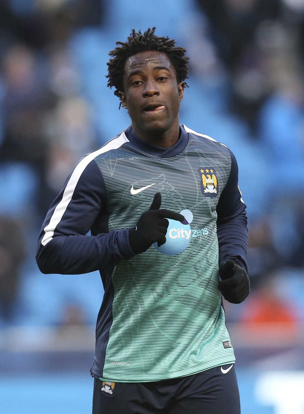 Bony Wilfried v úvodu zápasu s Newcastlem zůstal na lavičce náhradníků Manchesteru City. Po hodině hry se ale dostal za stavu 5:0 dostal na trávník.