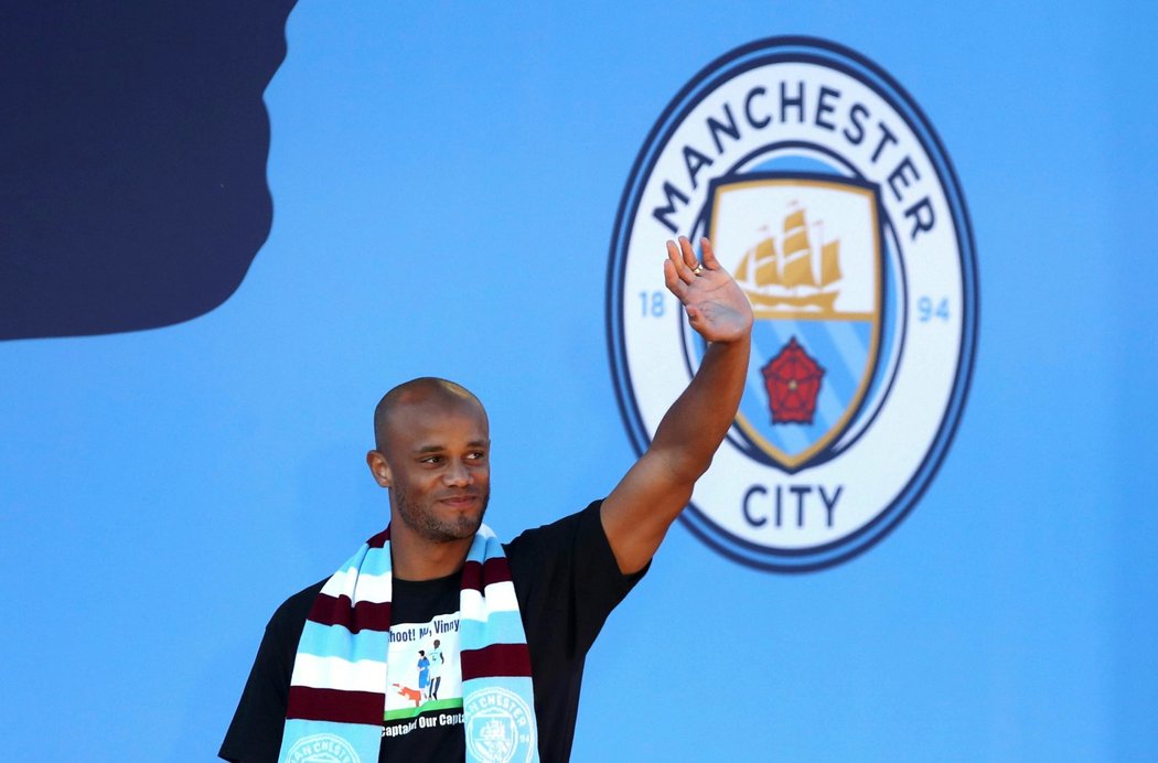 Vincent Kompany se rozloučil s Manchesterem City titulem