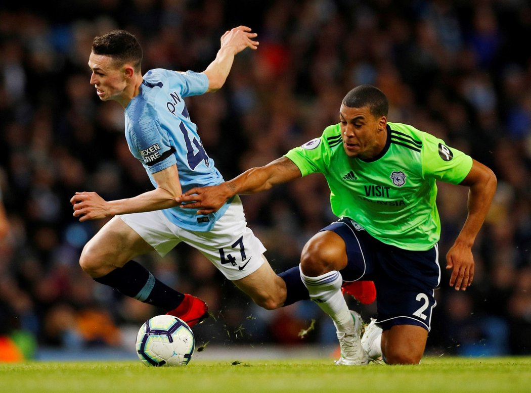 Fotbalisté Manchesteru City v anglické lize doma porazili Cardiff 2:0 a vrátili se do čela tabulky