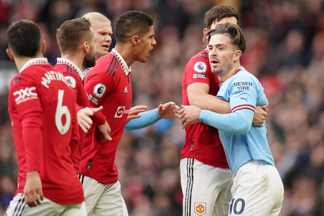 United vyhráli derby o Manchester i díky sporné vyrovnávací brance