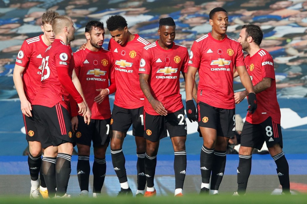 Fotbalisté Manchesteru United otočili zápas na Evertonu, kde zvítězili 3:1