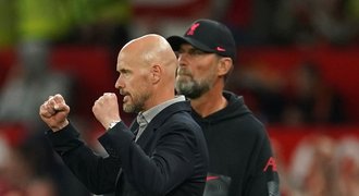 SESTŘIH: Ten Hag před výhrou posadil kapitána i CR7, Klopp náznakem škrtil