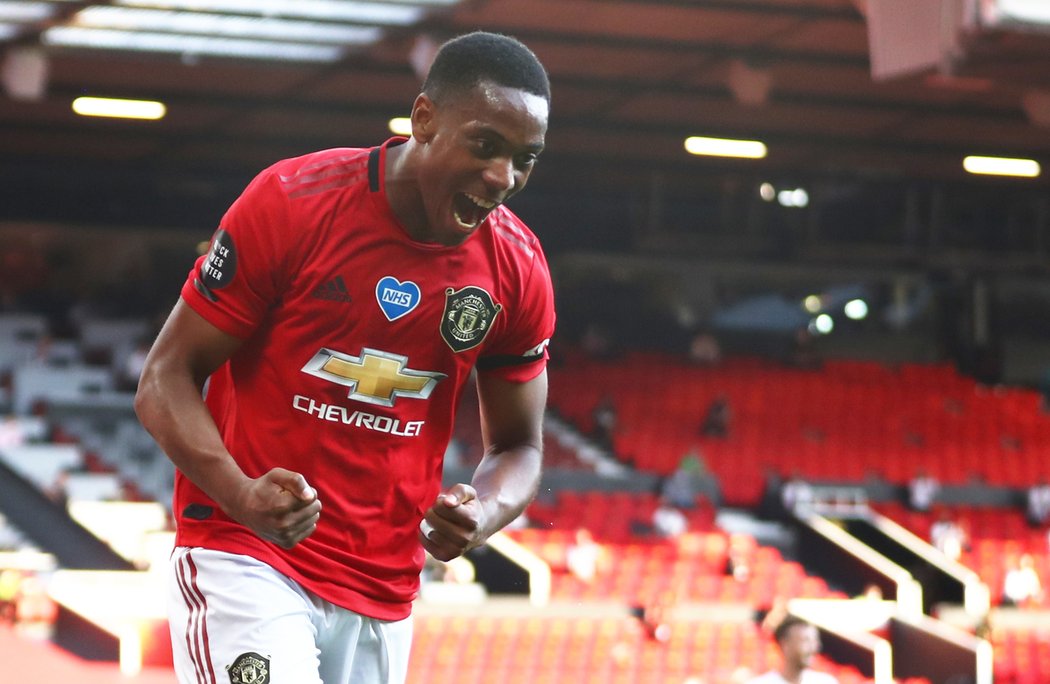 Anthony Martial nastřílel Sheffieldu hattrick