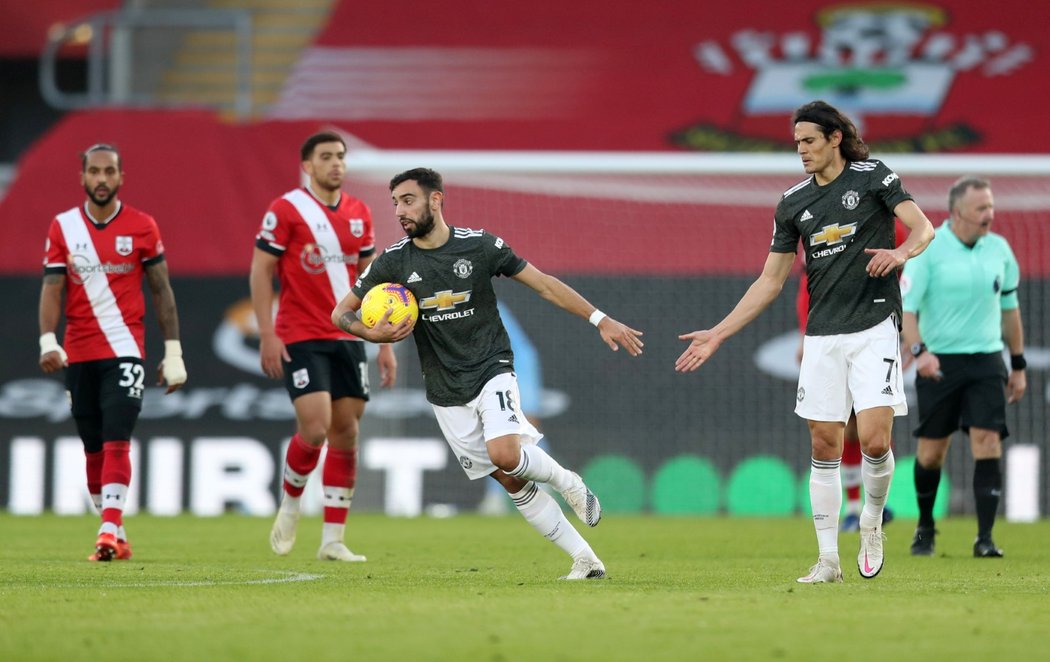 Fotbalisté Manchesteru United vyhráli v Southamptonu po obratu z 0:2 na 3:2