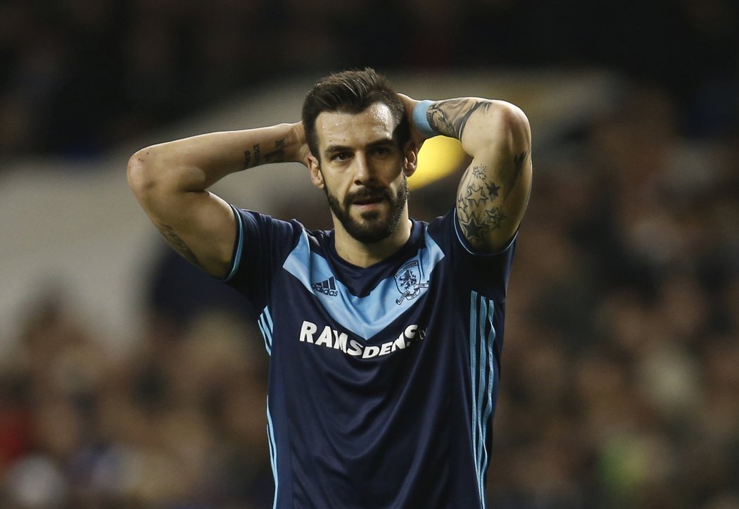 Útočník Middlesbrough Álvaro Negredo nevyužil šanci srovnat zápas s Tottenhamem