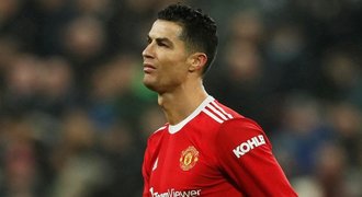 Ronaldo pohrozil United: Sežeňte správného trenéra, jinak odejdu