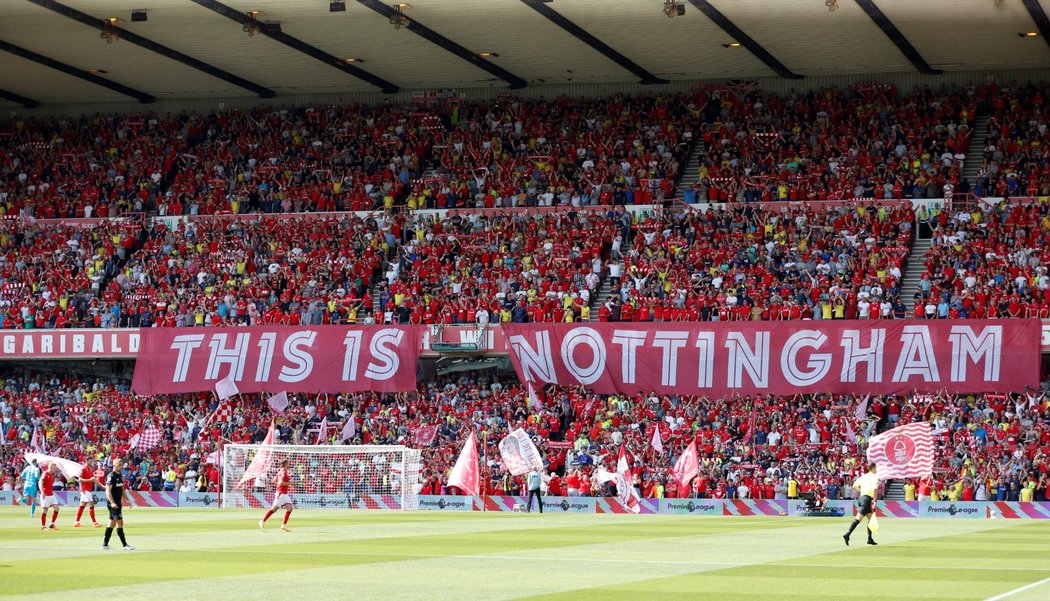 Nottingham se po 23 letech dočkal Premier League na domácím stadionu